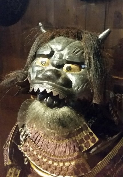 085-sala giapponese - maschera